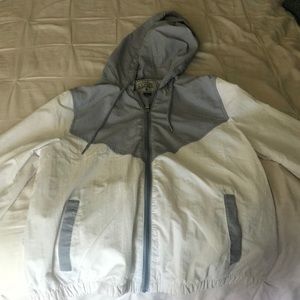 Water-resistant Windbreaker